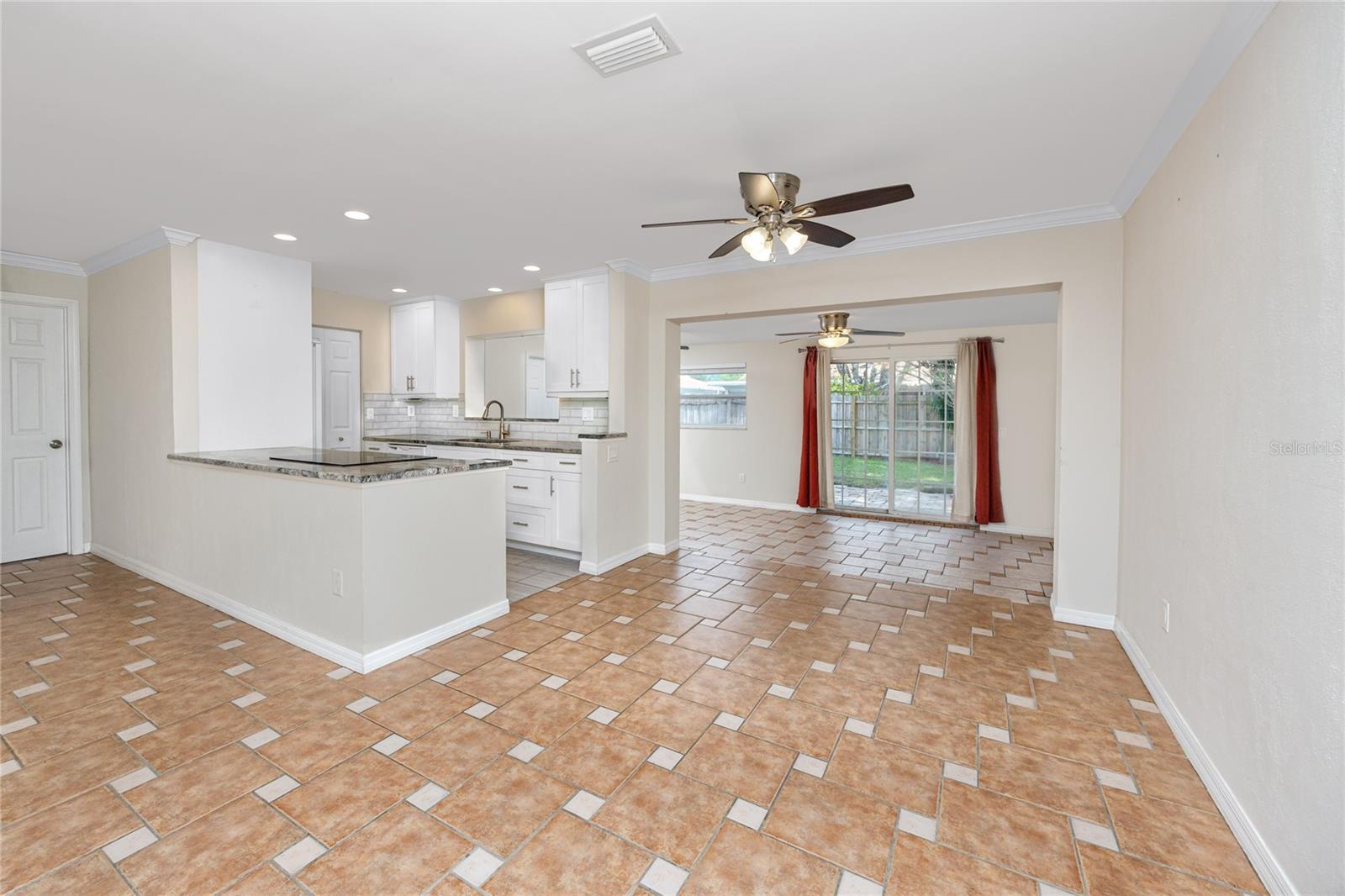 2185 PINE RIDGE DR, CLEARWATER, FL, 33763