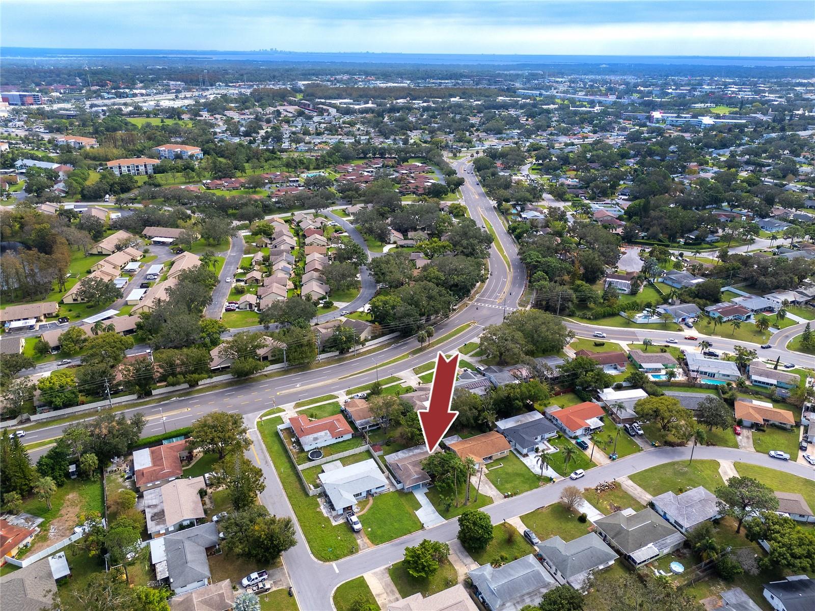 2185 PINE RIDGE DR, CLEARWATER, FL, 33763
