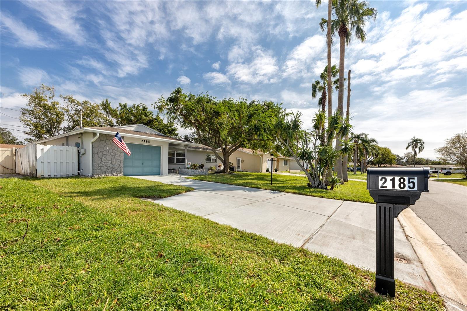 2185 PINE RIDGE DR, CLEARWATER, FL, 33763