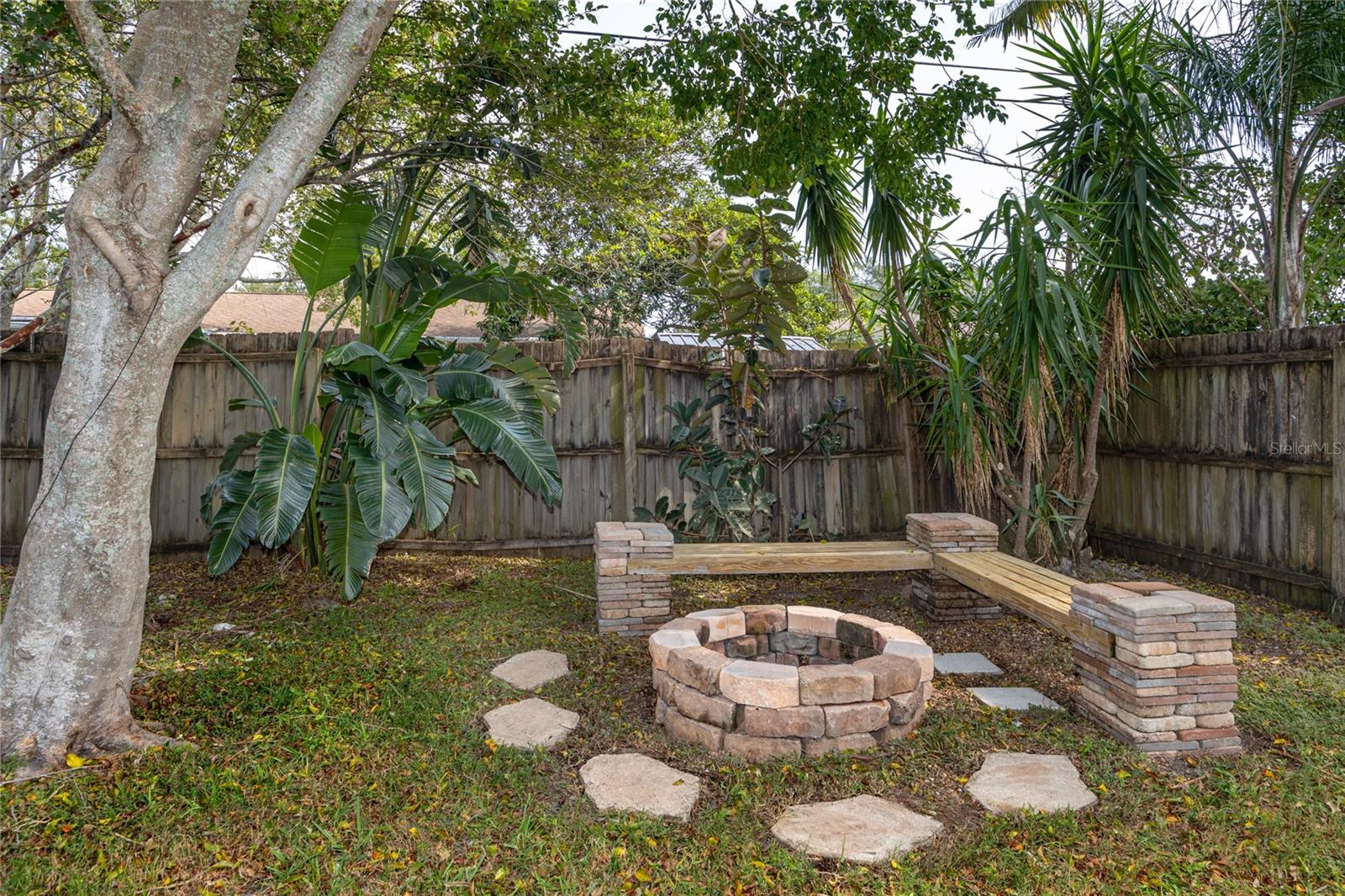 2185 PINE RIDGE DR, CLEARWATER, FL, 33763