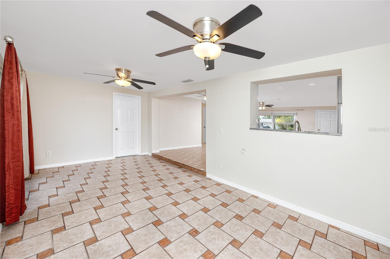 2185 PINE RIDGE DR, CLEARWATER, FL, 33763