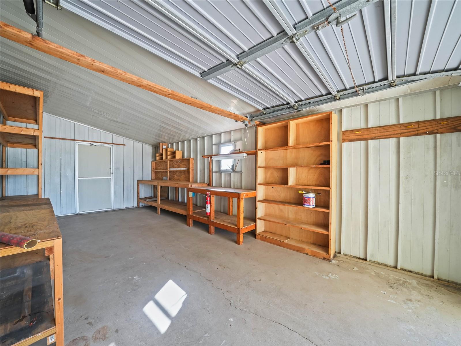 L4948241 Property Photo