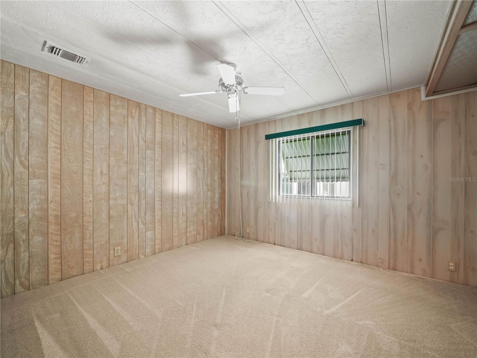 L4948241 Property Photo