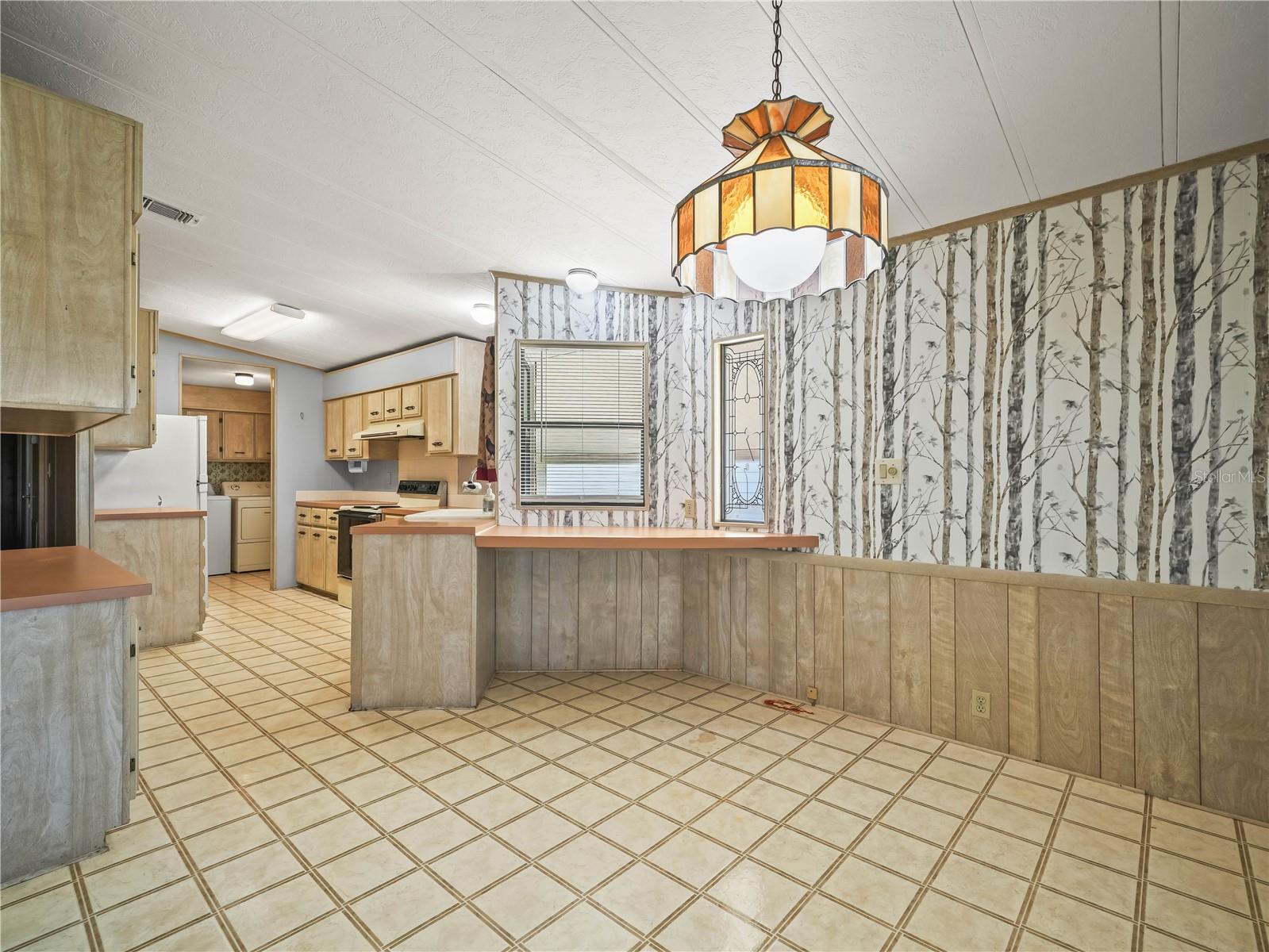 L4948241 Property Photo