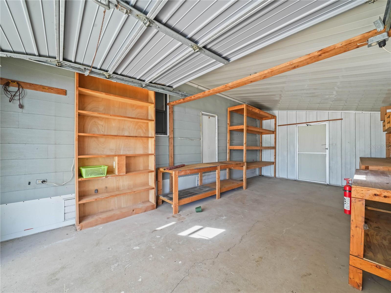 L4948241 Property Photo