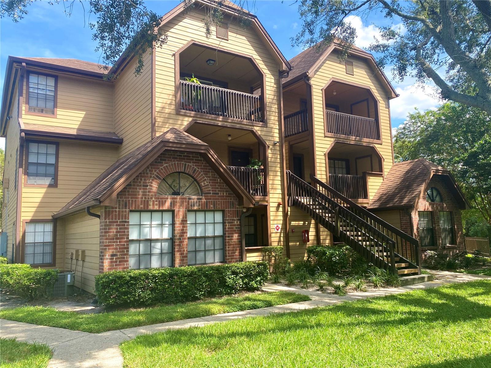 375 LAKE ONTARIO CT #202, ALTAMONTE SPRINGS, FL, 32701