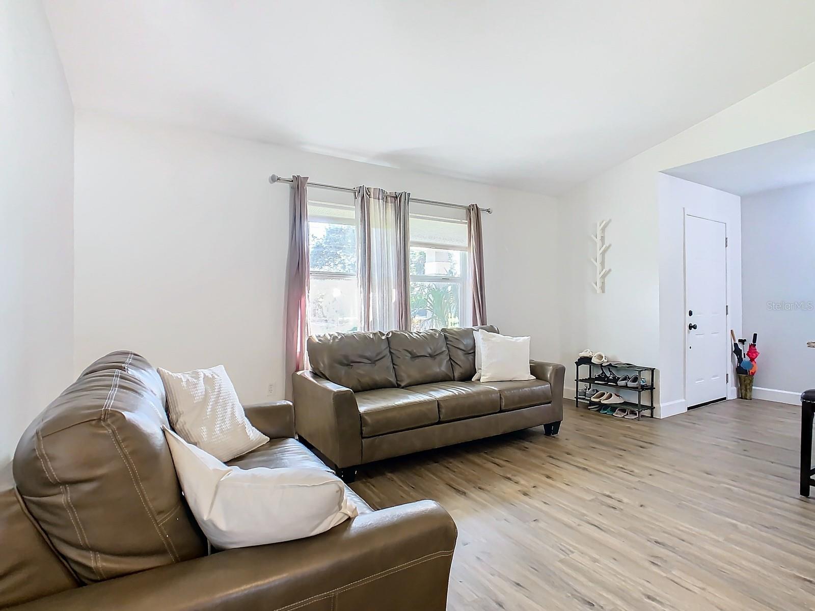 704 DEL PRADO DR, KISSIMMEE, FL, 34758