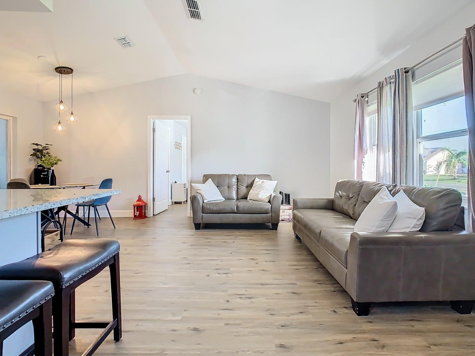 704 DEL PRADO DR, KISSIMMEE, FL, 34758