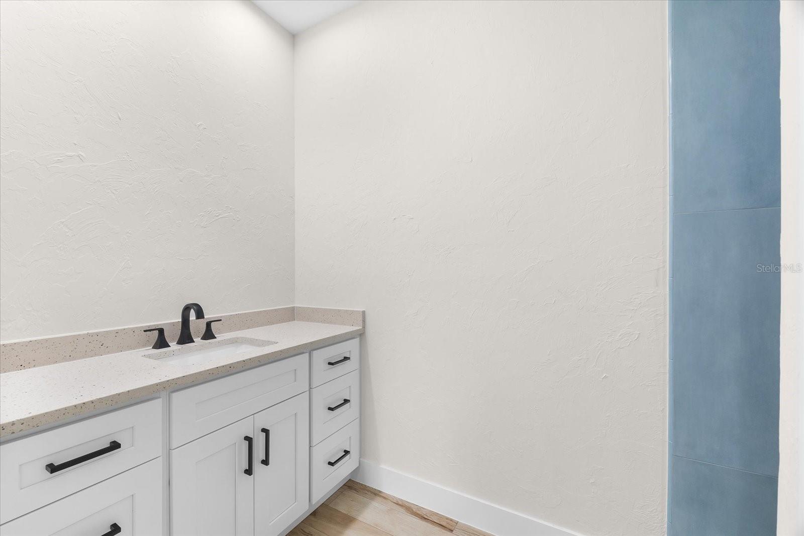 590 RUTLAND CIR, PORT CHARLOTTE, FL, 33954