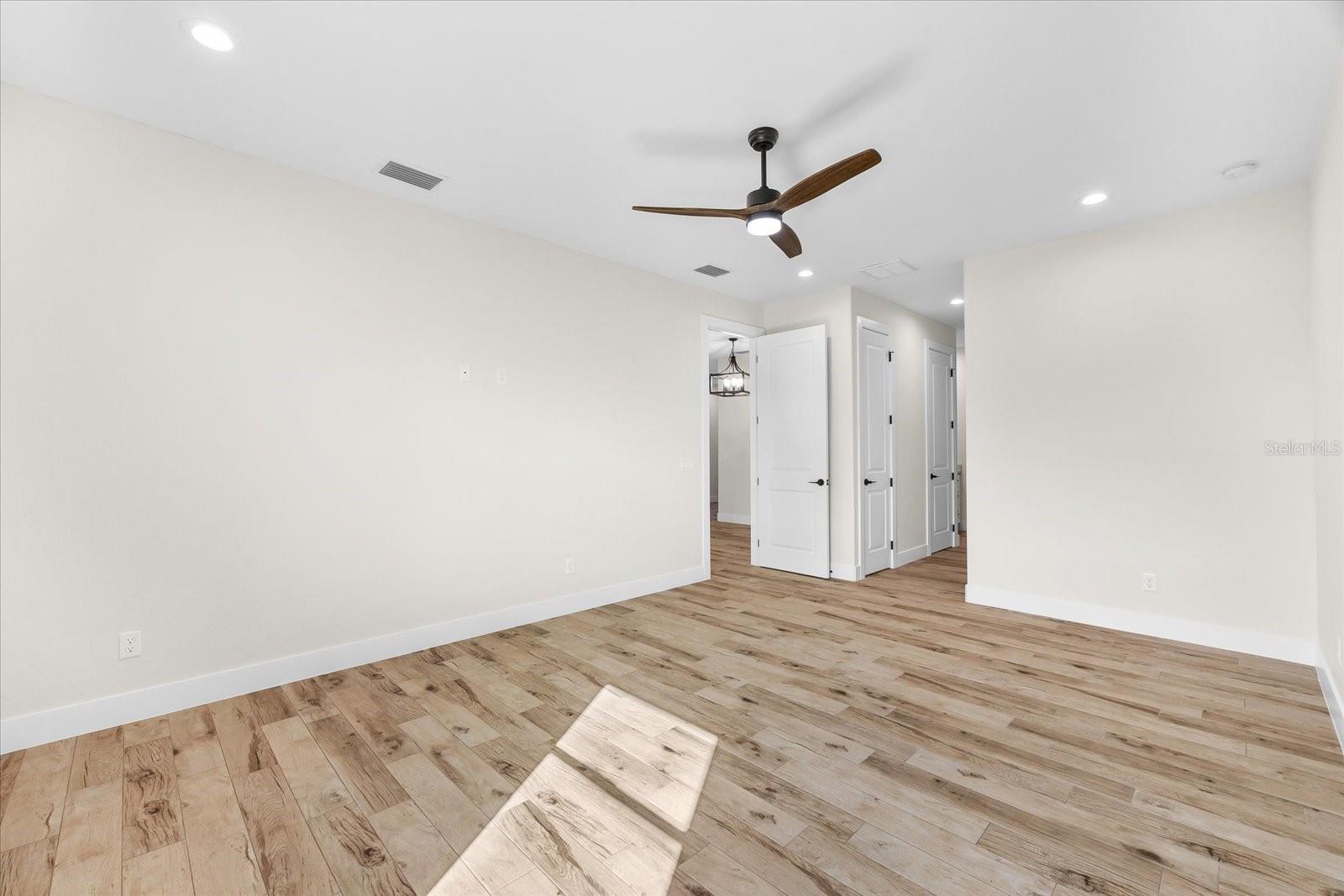 590 RUTLAND CIR, PORT CHARLOTTE, FL, 33954