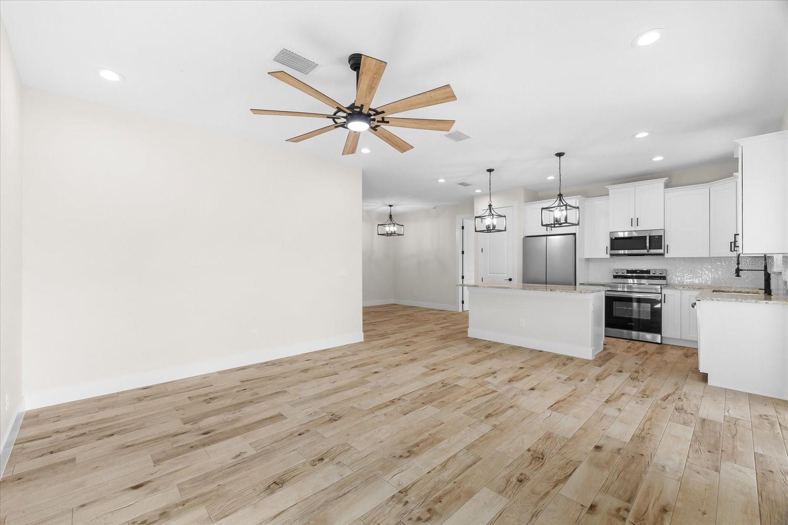 590 RUTLAND CIR, PORT CHARLOTTE, FL, 33954