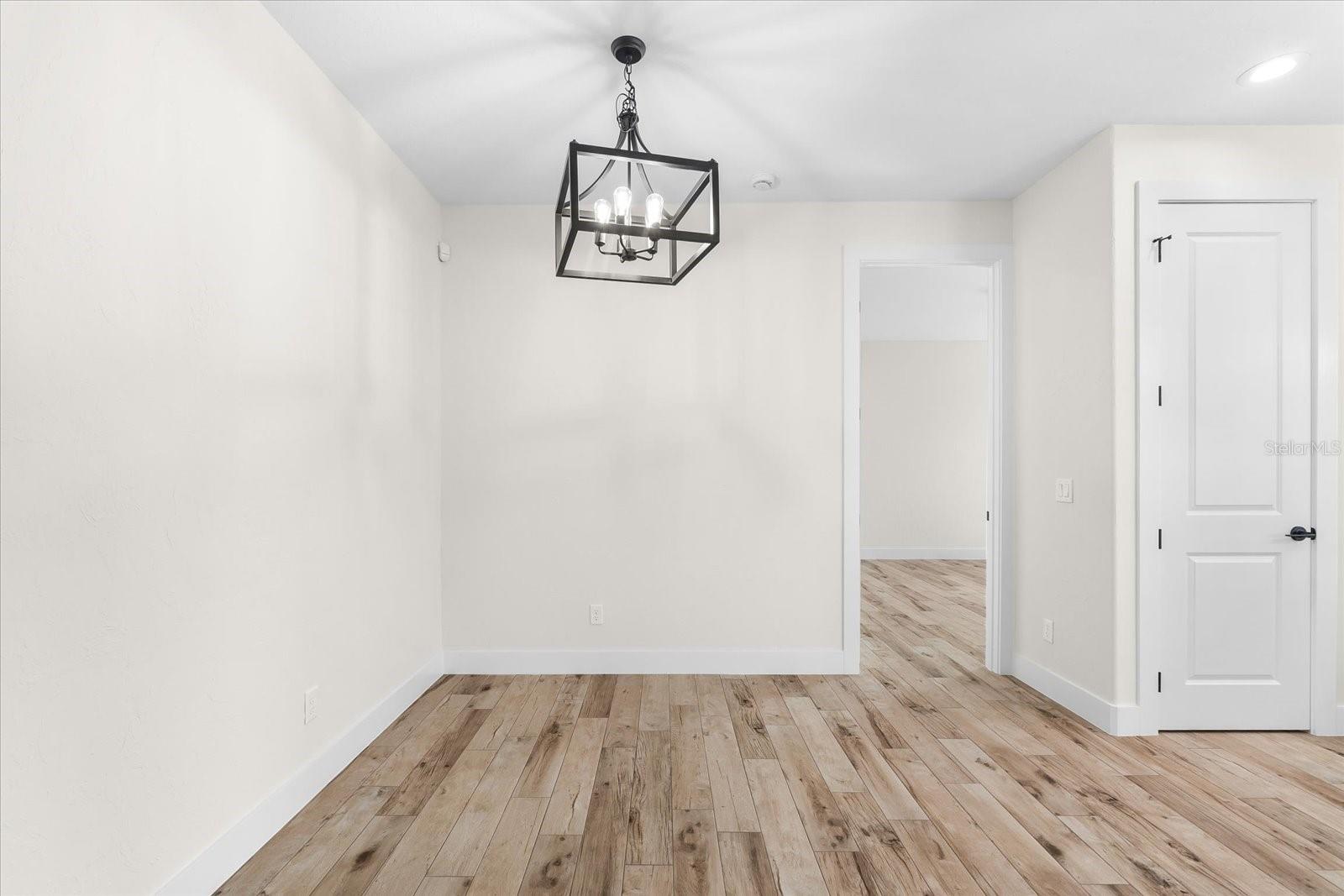 590 RUTLAND CIR, PORT CHARLOTTE, FL, 33954