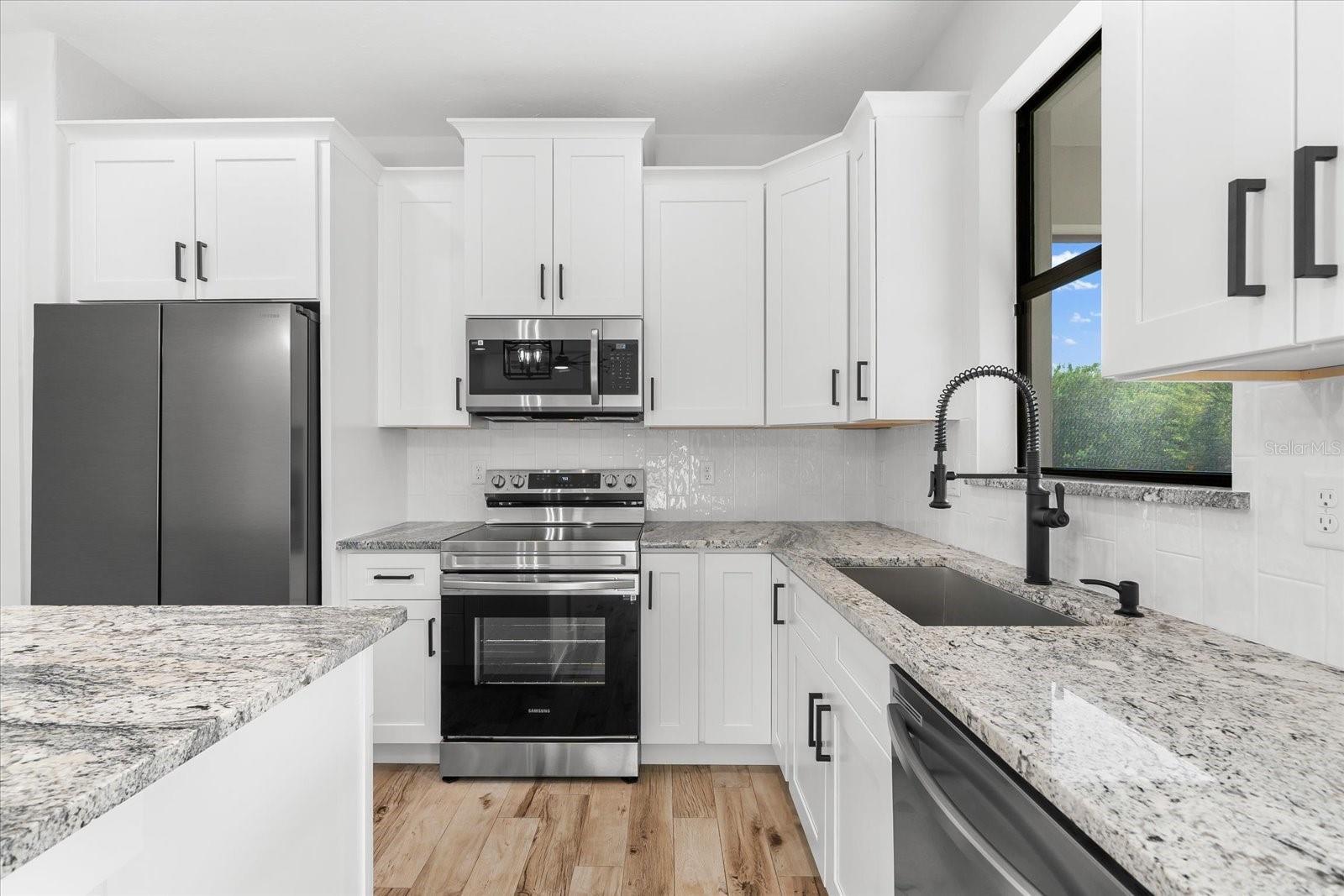 590 RUTLAND CIR, PORT CHARLOTTE, FL, 33954