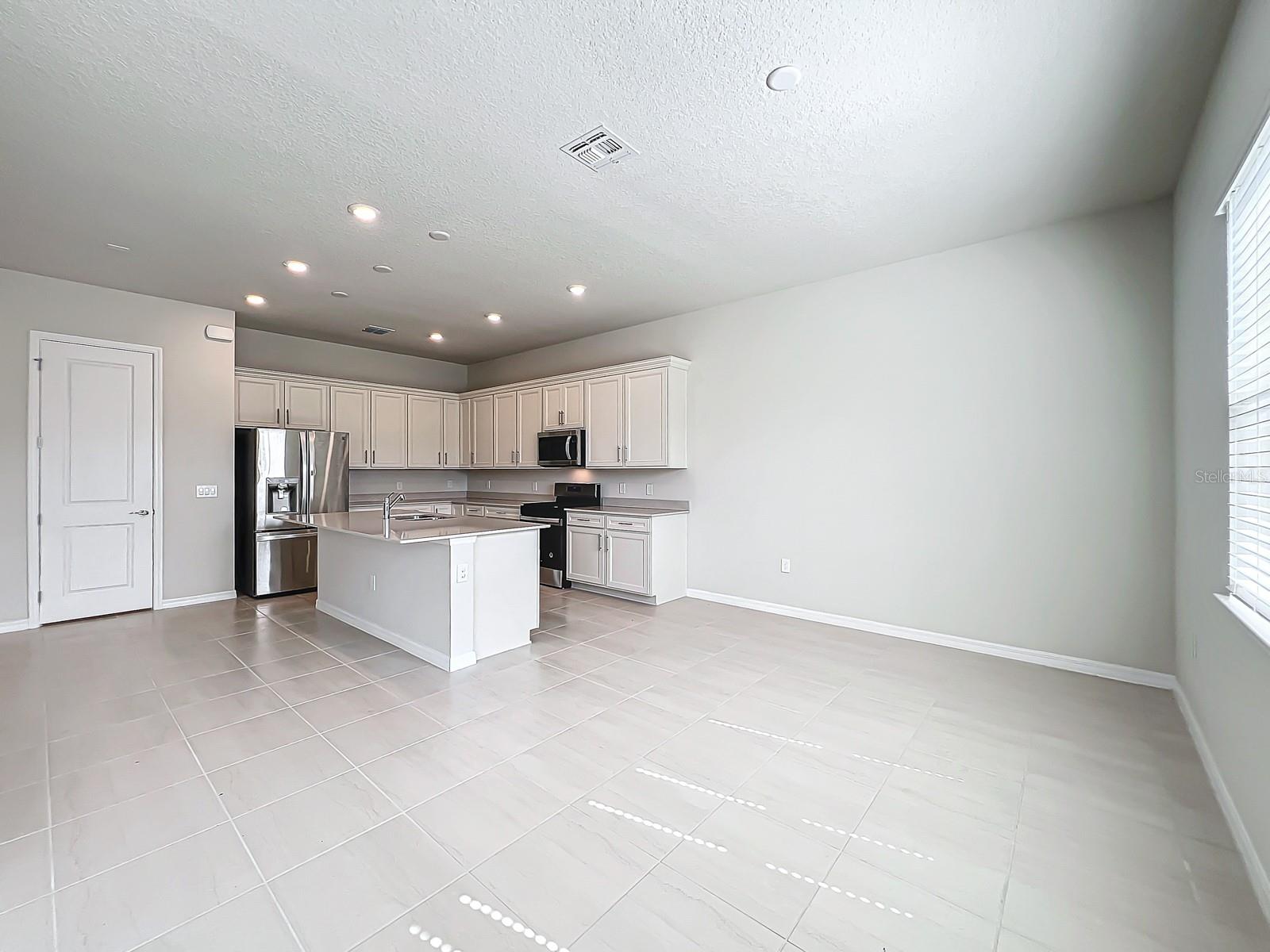 10411 PARK ESTATE AVENUE, ORLANDO, FL, 32836