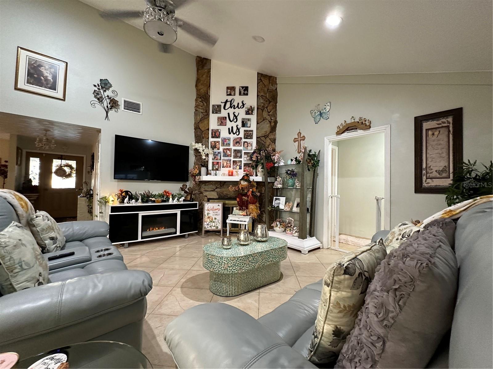 4608 APPLE RIDGE LN, TAMPA, FL, 33624