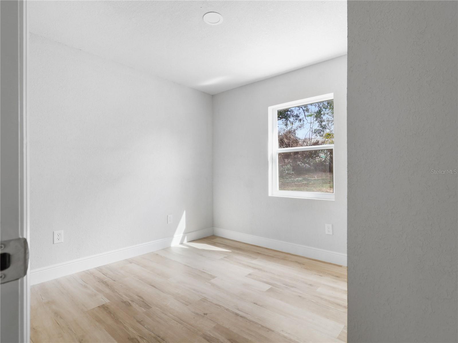 1111 N HART BLVD, ORLANDO, FL, 32818