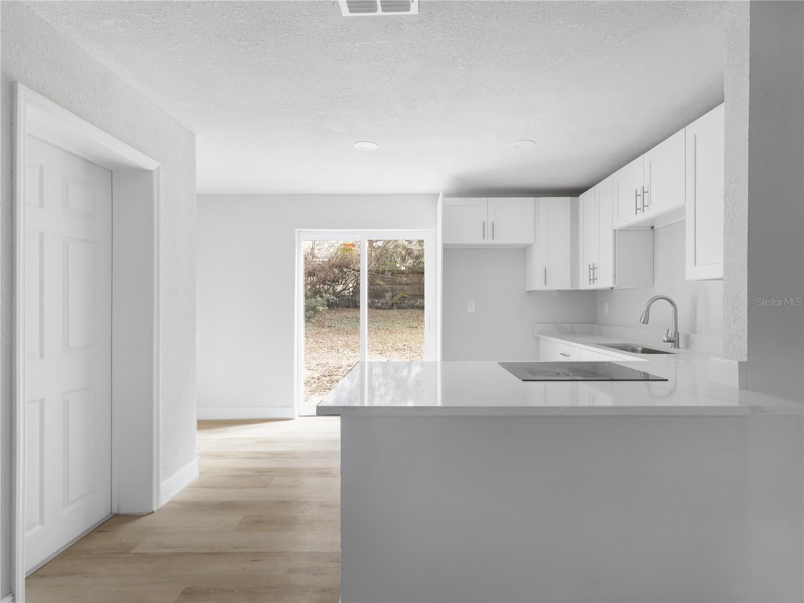 1111 N HART BLVD, ORLANDO, FL, 32818