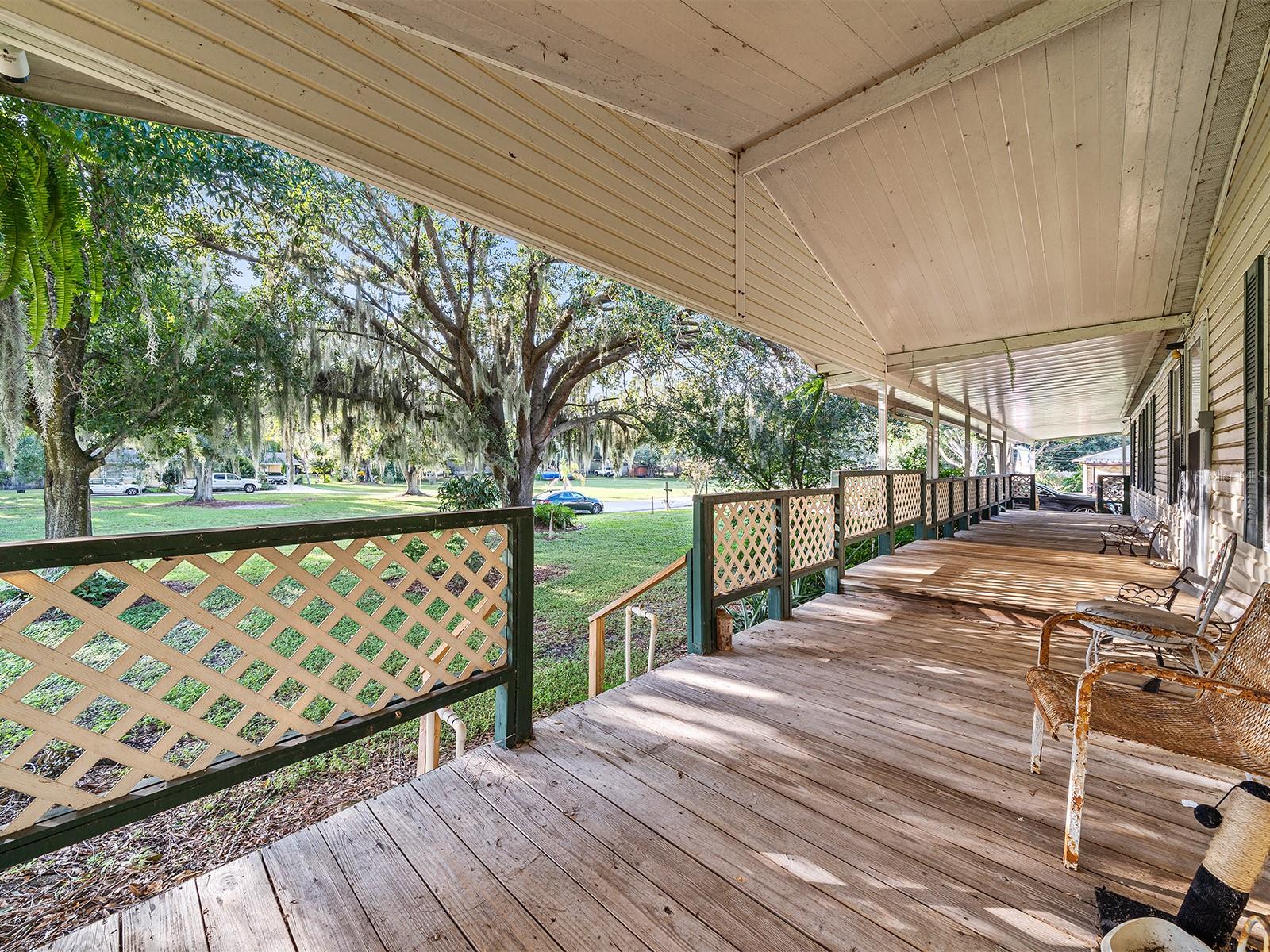 126 BERMUDA CT, WINTER HAVEN, FL, 33880