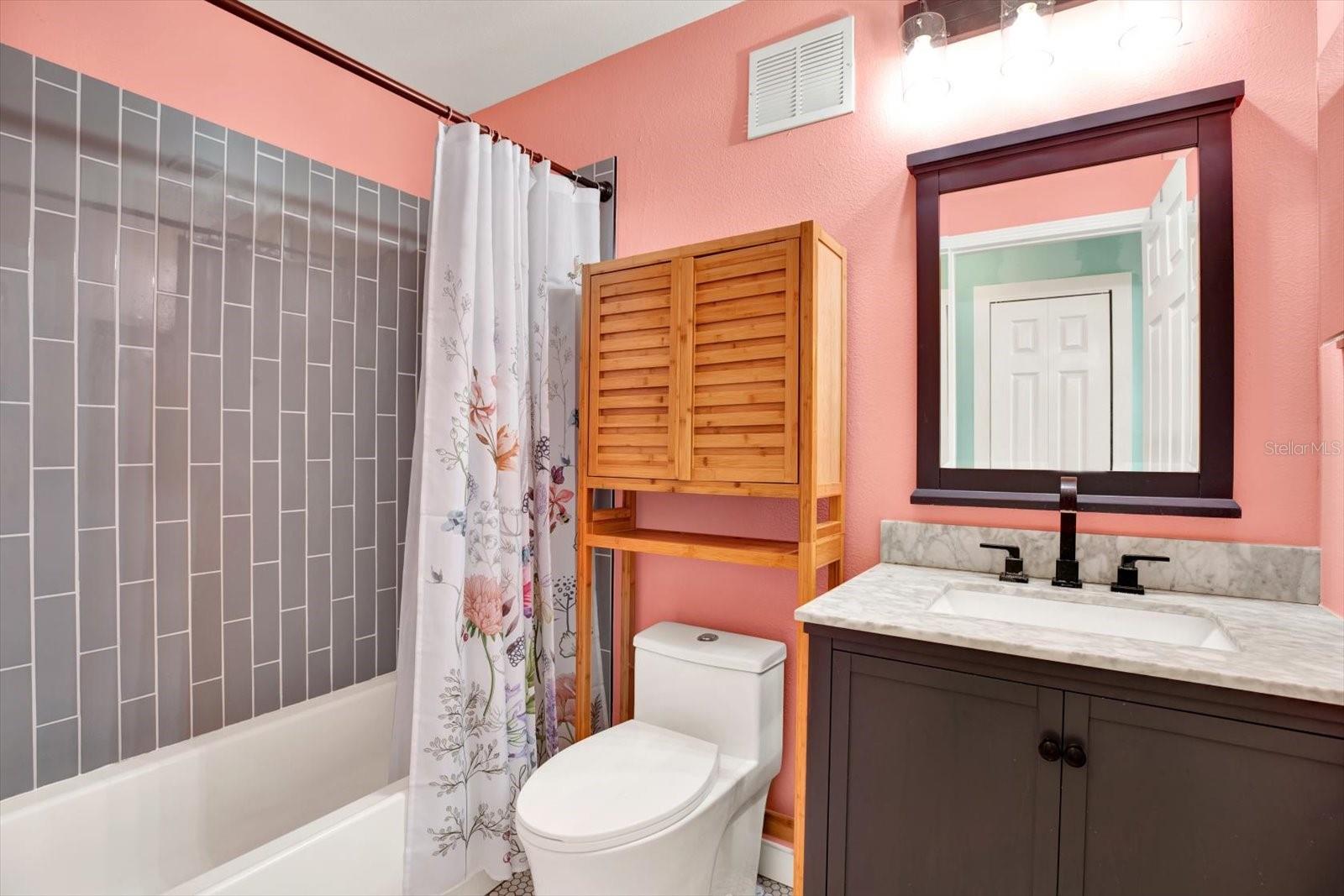 701 MIRROR LAKE DR N #403, ST PETERSBURG, FL, 33701