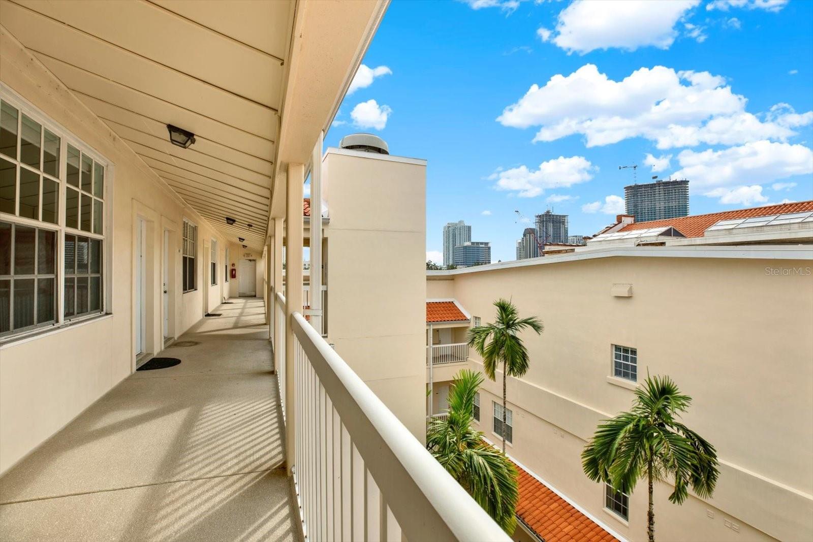 701 MIRROR LAKE DR N #403, ST PETERSBURG, FL, 33701