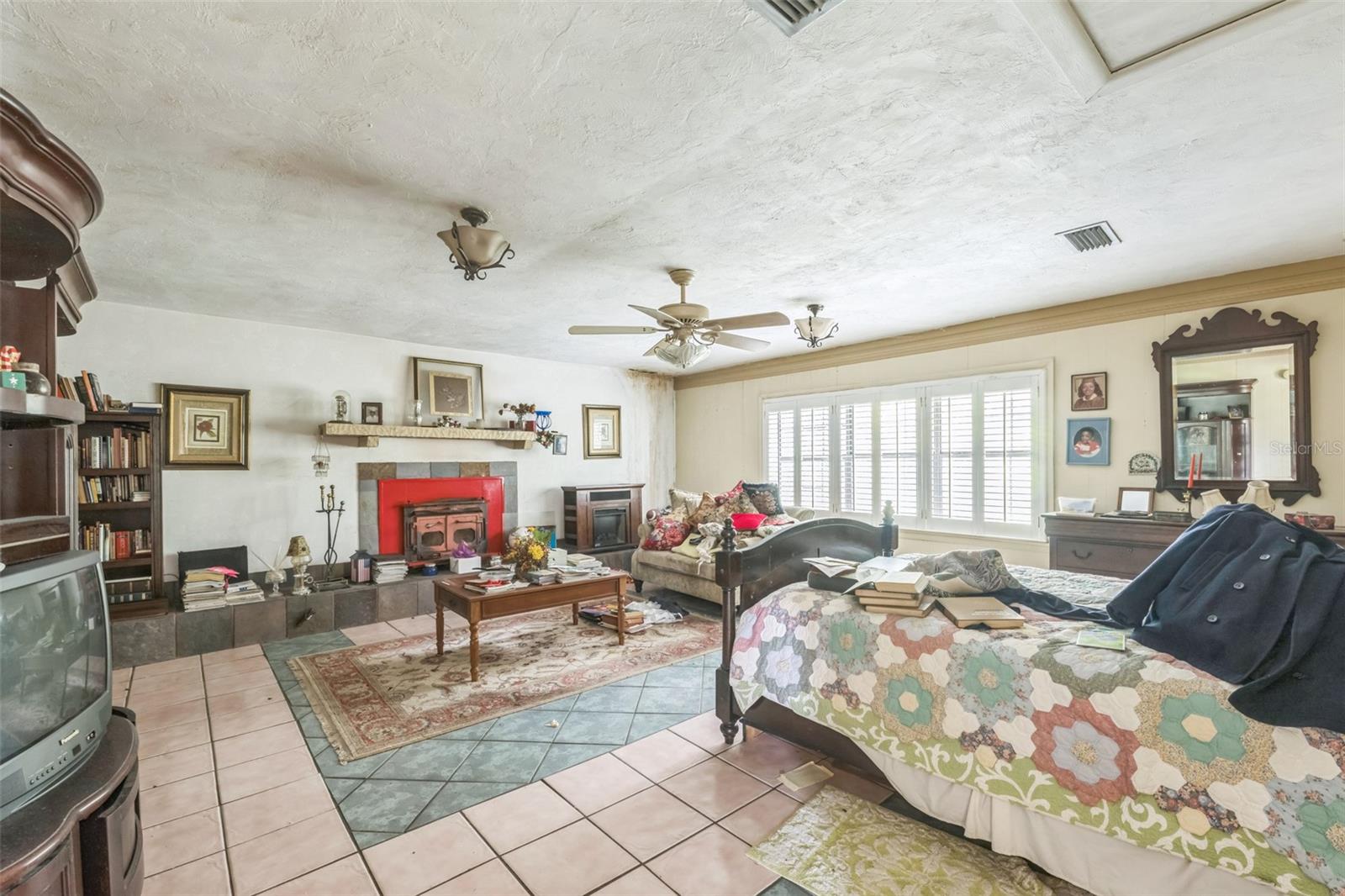 5929 N MONROE ST, TALLAHASSEE, FL, 32303