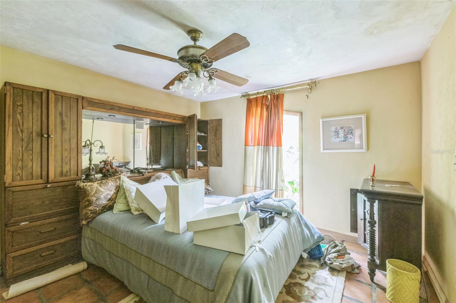 5929 N MONROE ST, TALLAHASSEE, FL, 32303