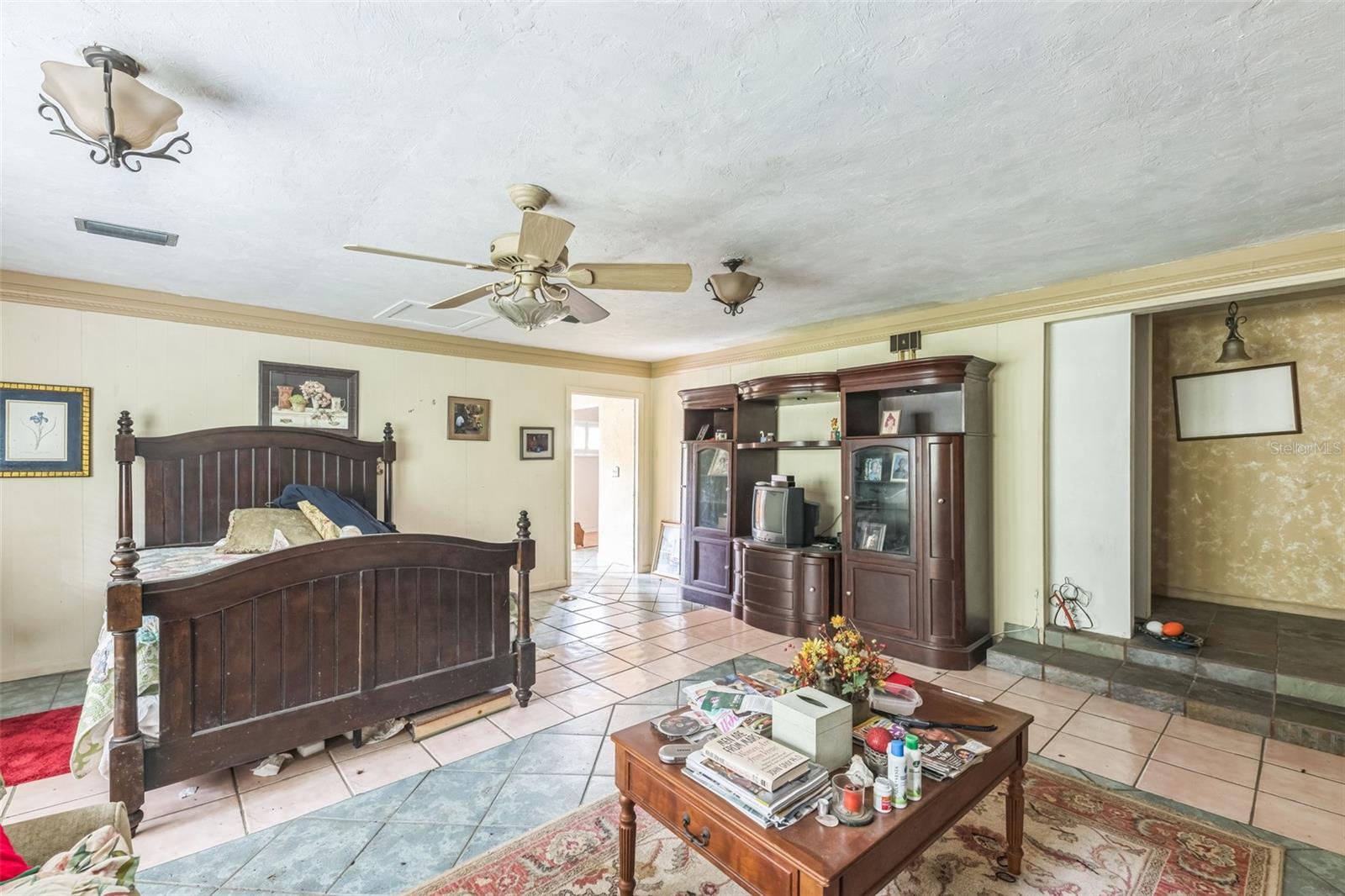 5929 N MONROE ST, TALLAHASSEE, FL, 32303