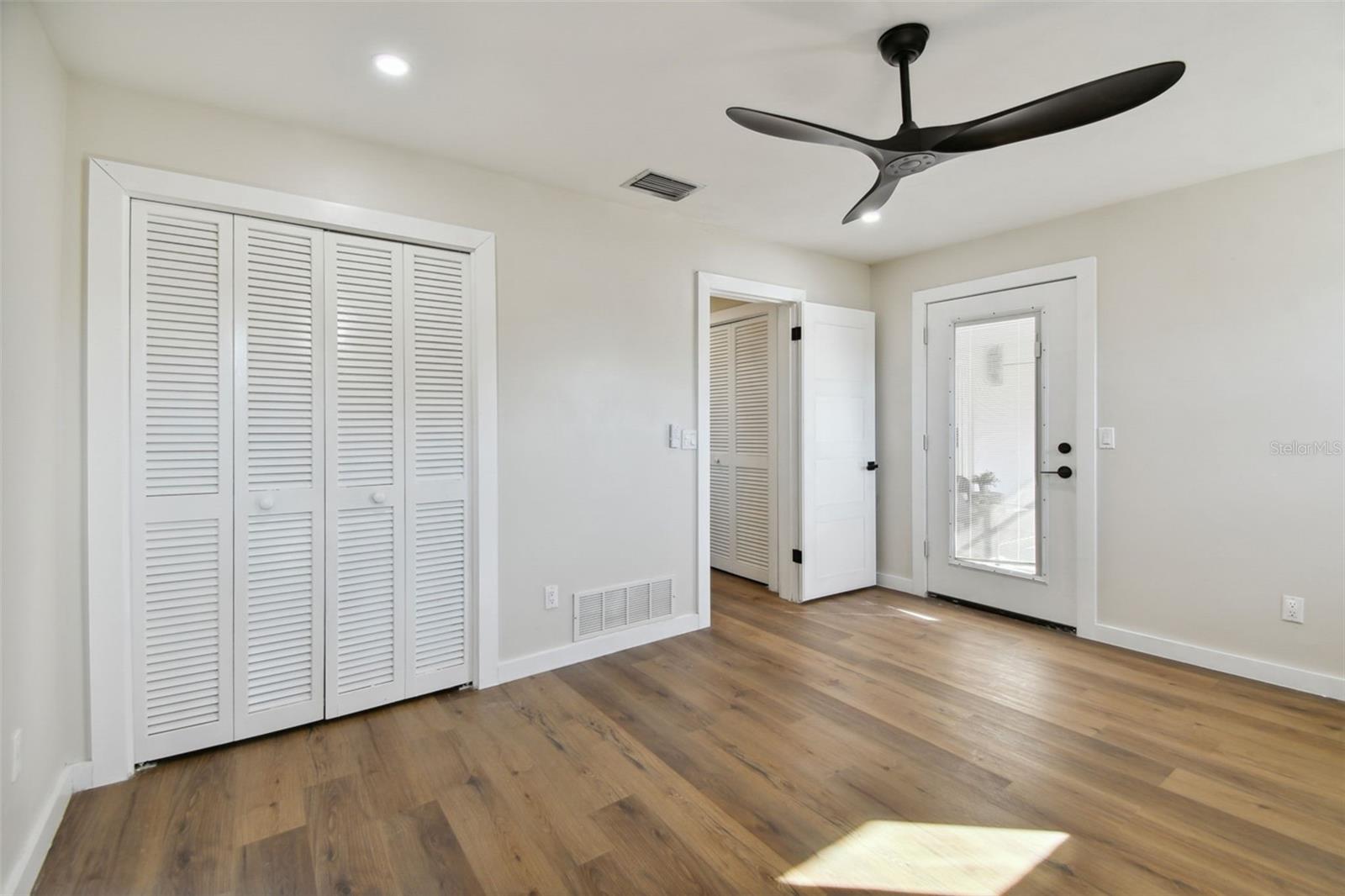 570 CASLER AVE, CLEARWATER, FL, 33755