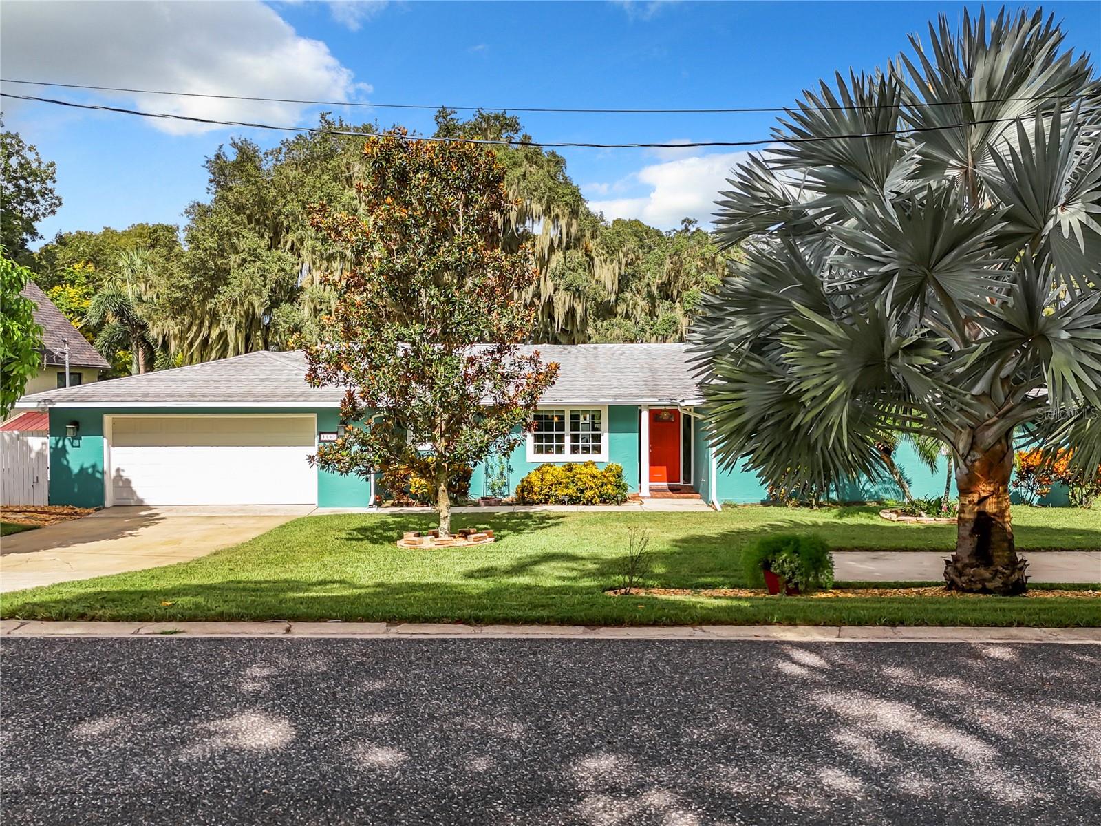 1559 LAKESHORE DR, EUSTIS, FL, 32726