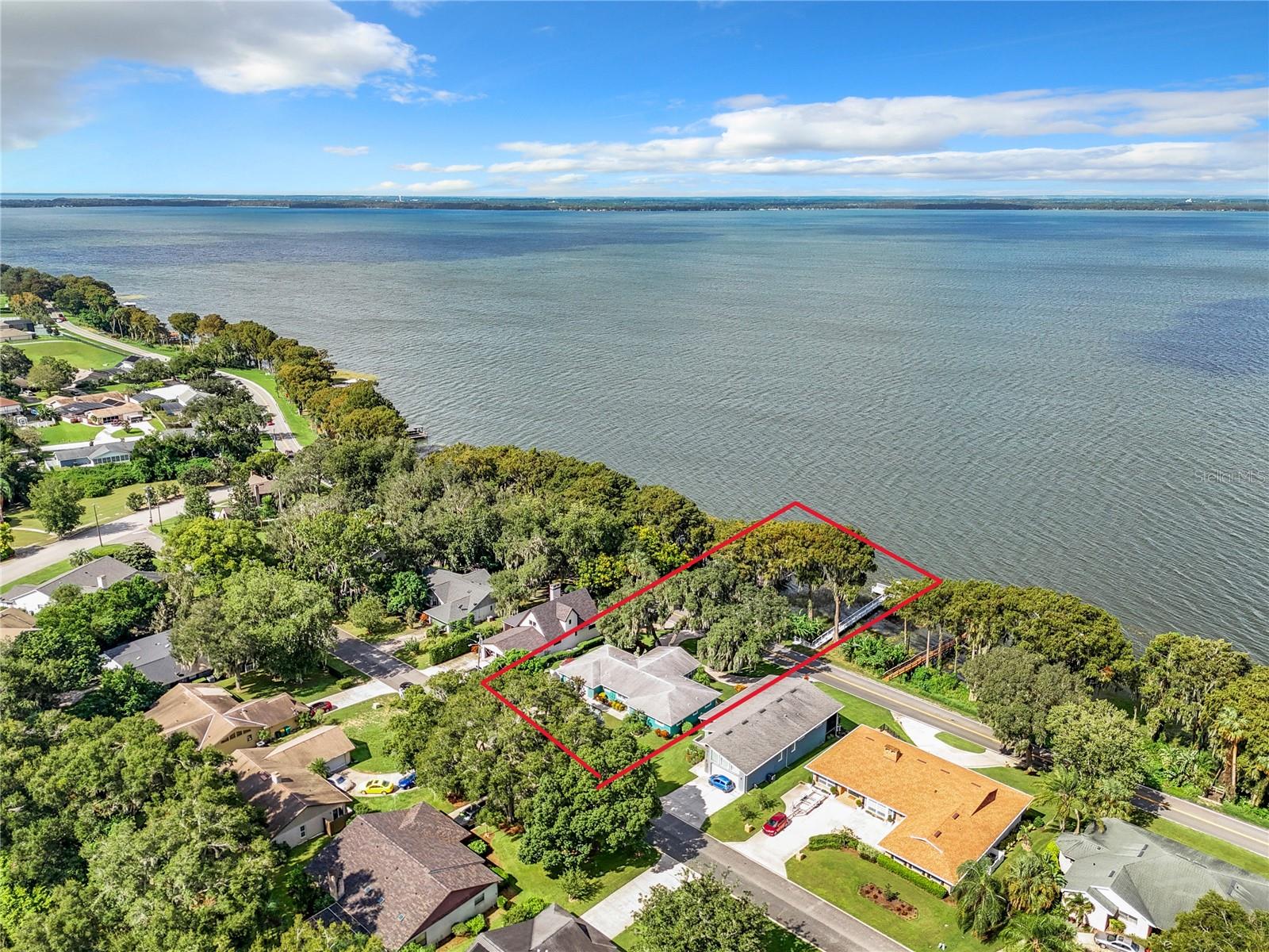 1559 LAKESHORE DR, EUSTIS, FL, 32726