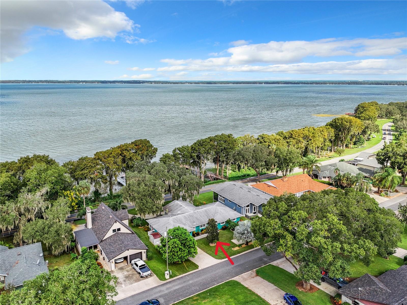 1559 LAKESHORE DR, EUSTIS, FL, 32726