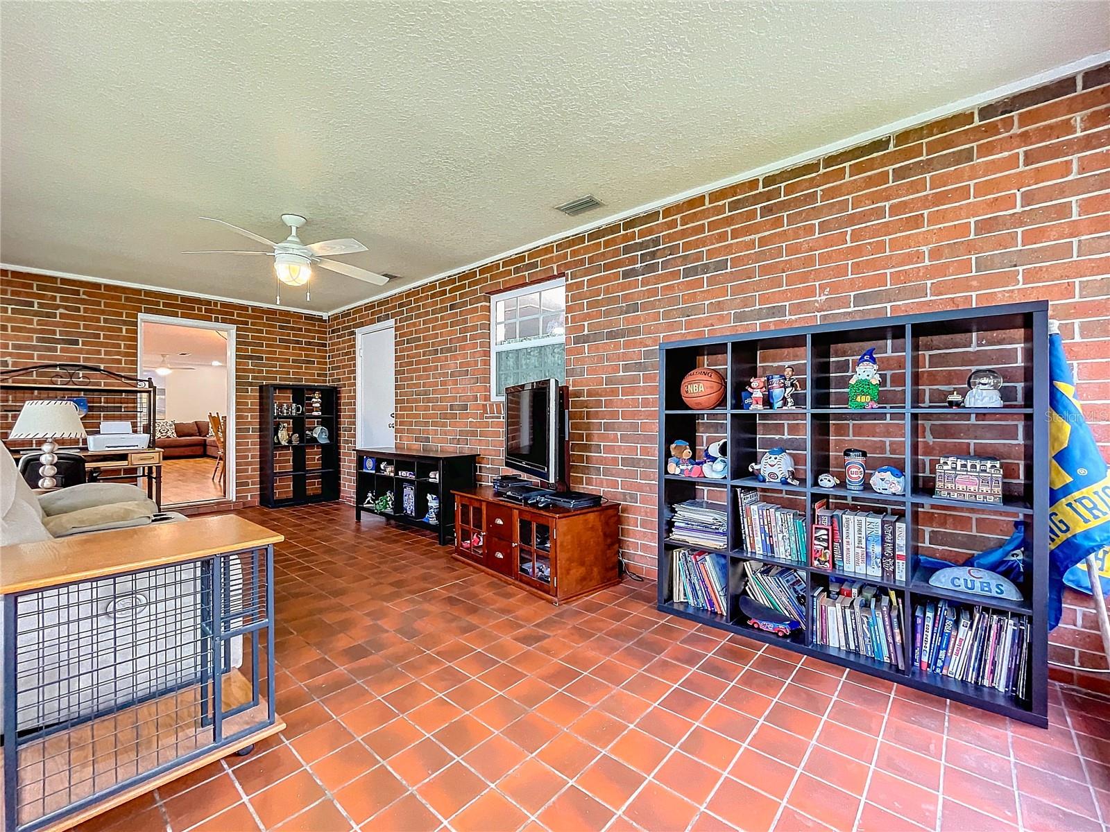 1559 LAKESHORE DR, EUSTIS, FL, 32726