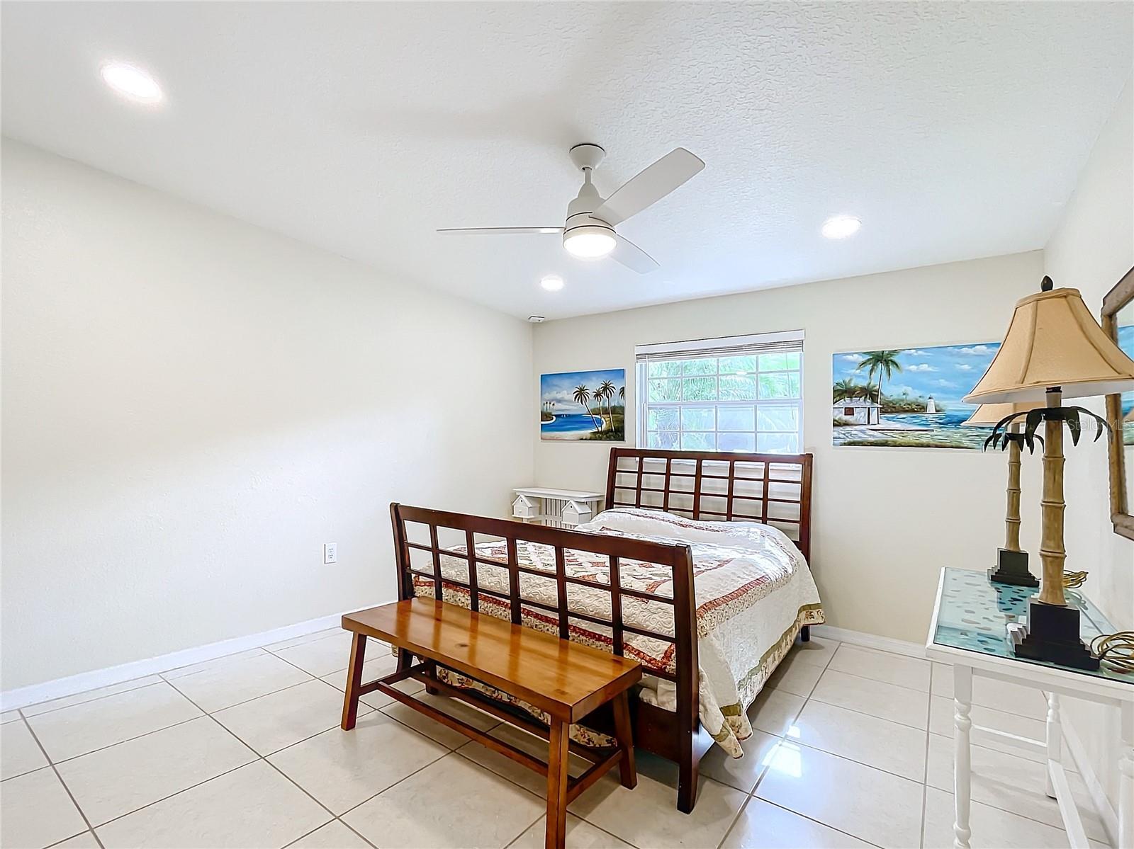 1559 LAKESHORE DR, EUSTIS, FL, 32726