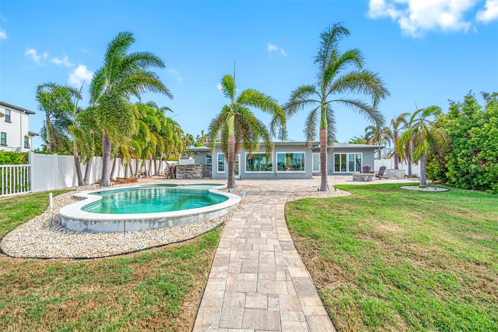 10248 TARPON DR, TREASURE ISLAND, FL, 33706