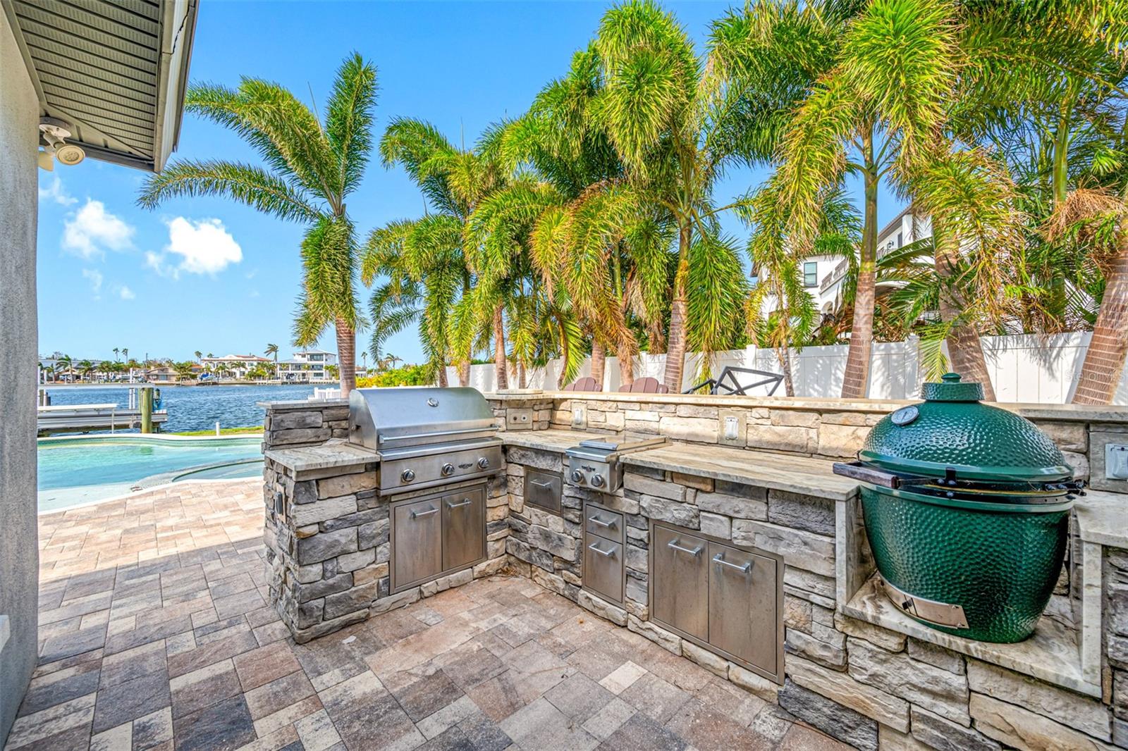 10248 TARPON DR, TREASURE ISLAND, FL, 33706