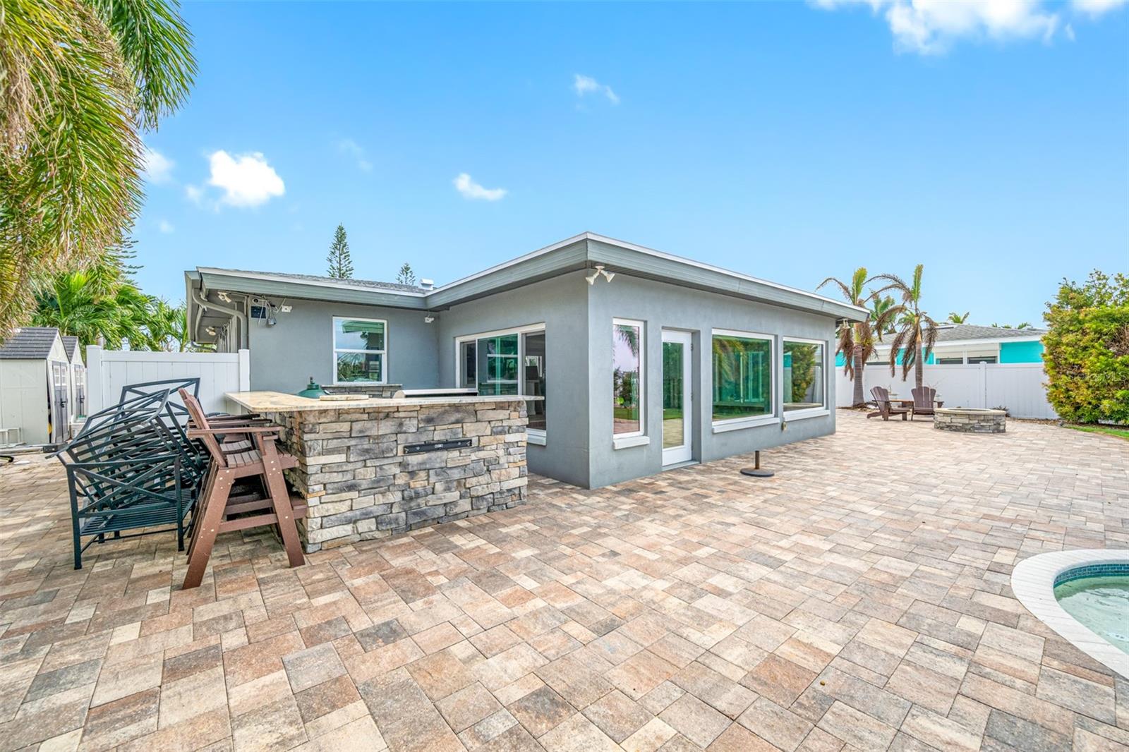 10248 TARPON DR, TREASURE ISLAND, FL, 33706