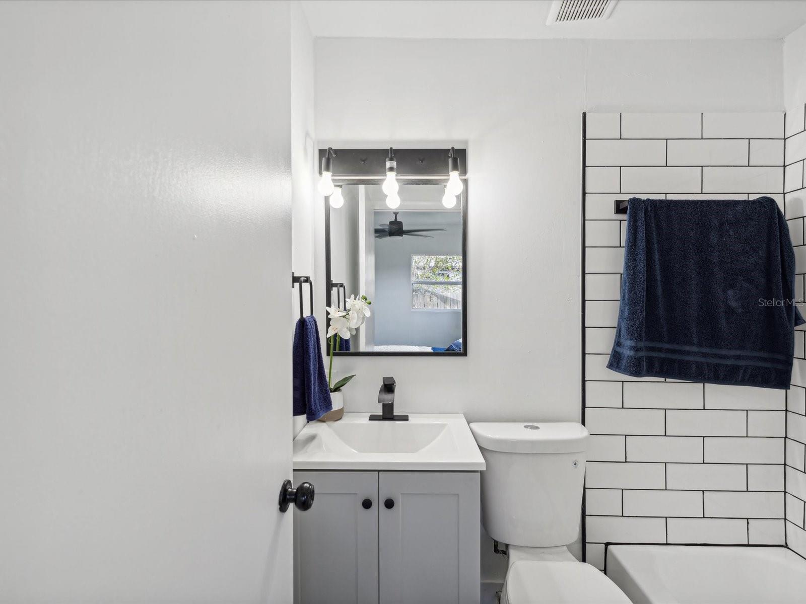 102 W NORTH BAY ST, TAMPA, FL, 33603