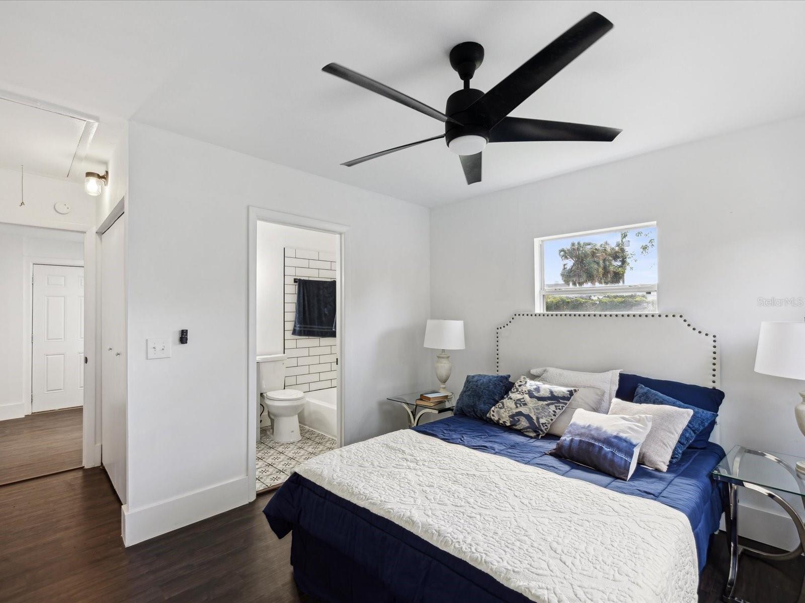 102 W NORTH BAY ST, TAMPA, FL, 33603