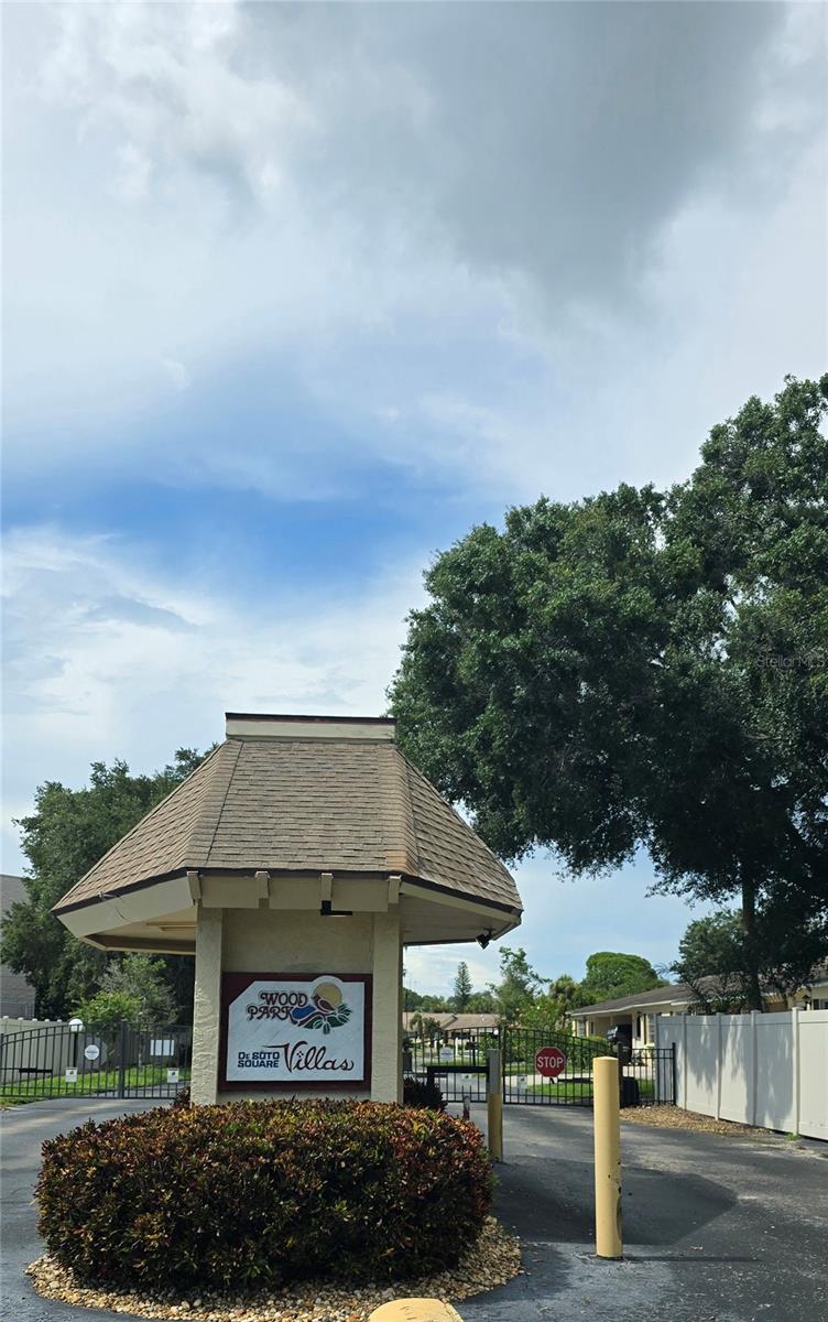 390 301 BLVD W #8 D, BRADENTON, FL, 34205