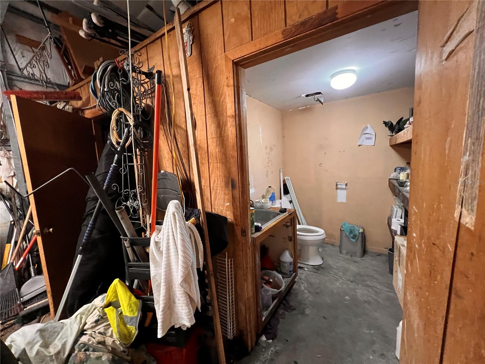 8710 GARDEN WAY RD, GROVELAND, FL, 34736