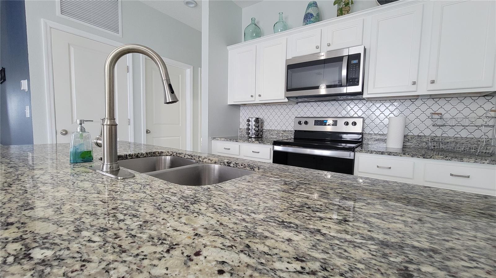1175 LYCASTE DR, DAVENPORT, FL, 33837