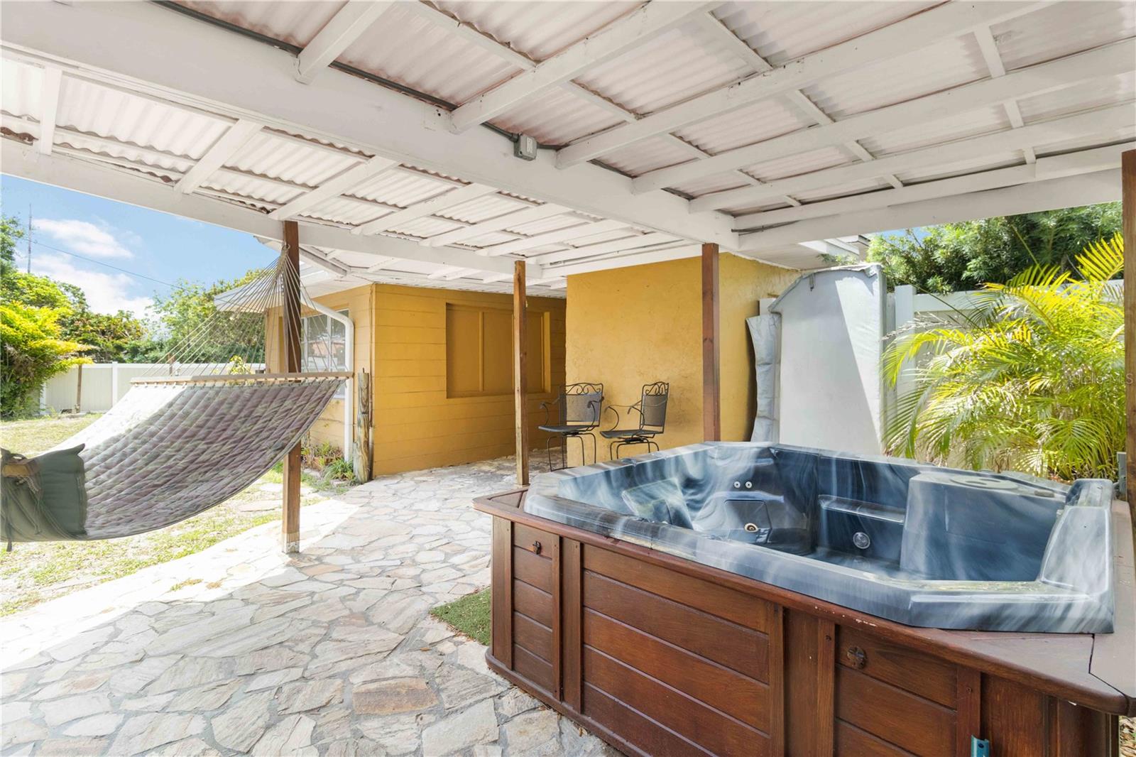 1801 40TH ST N, ST PETERSBURG, FL, 33713