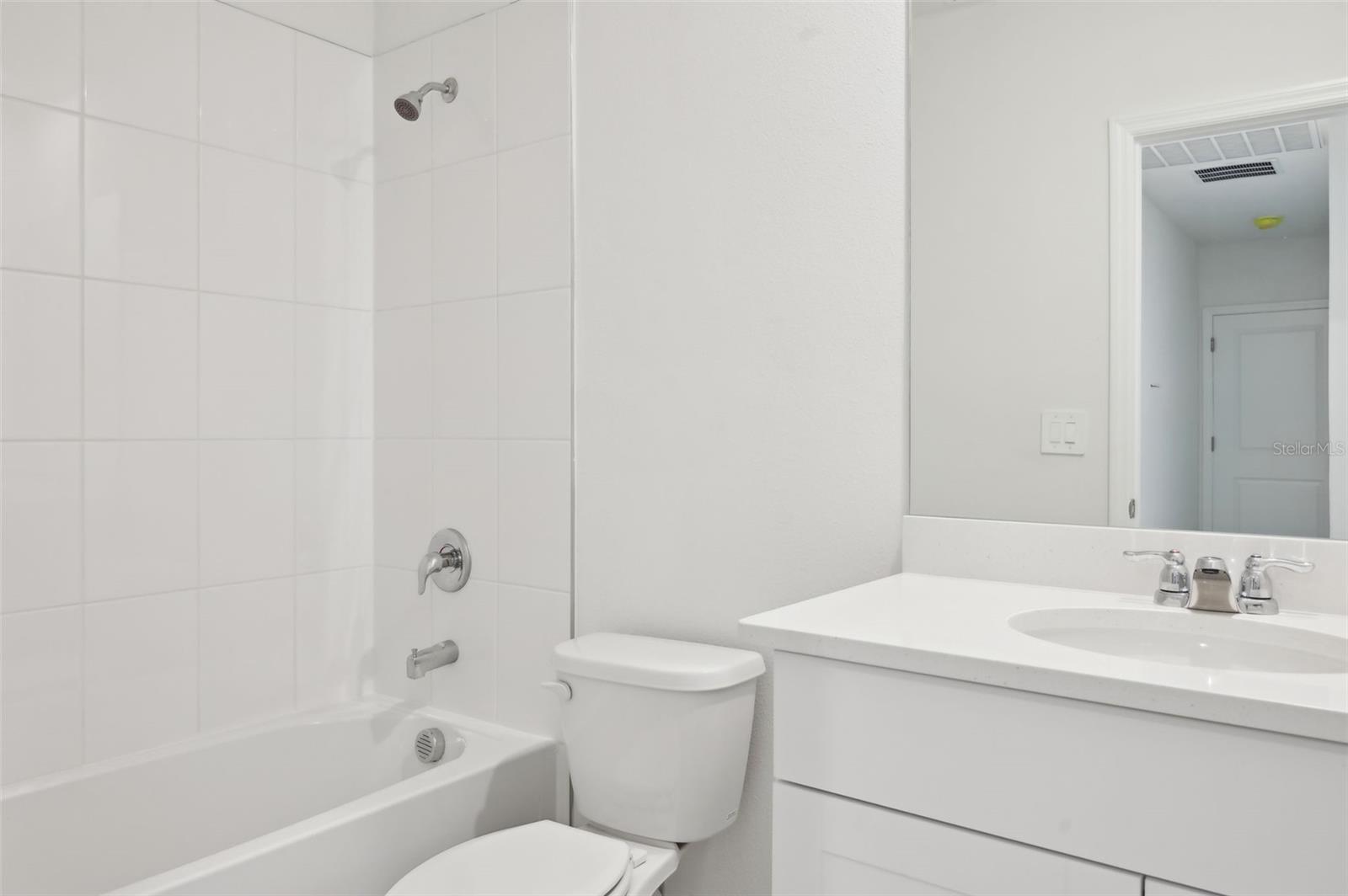 456 LAZY SHORE DR, NOKOMIS, FL, 34275