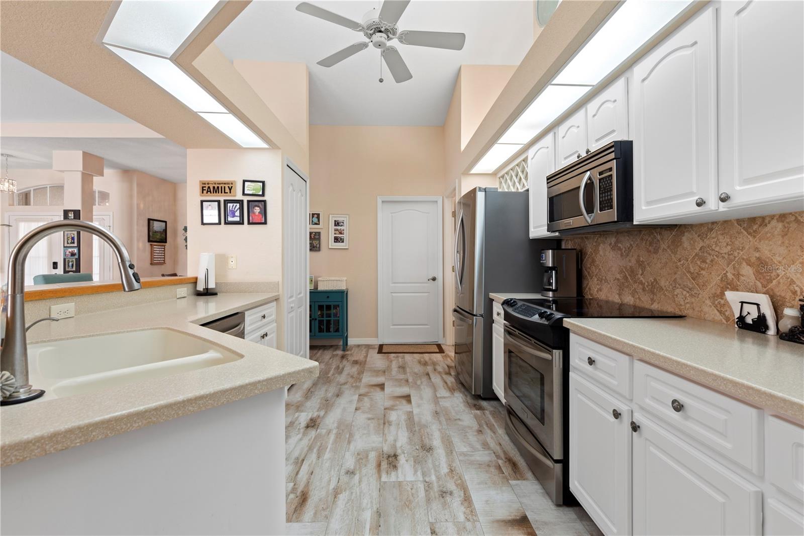 4077 LA COSTA ISLAND CT, PUNTA GORDA, FL, 33950