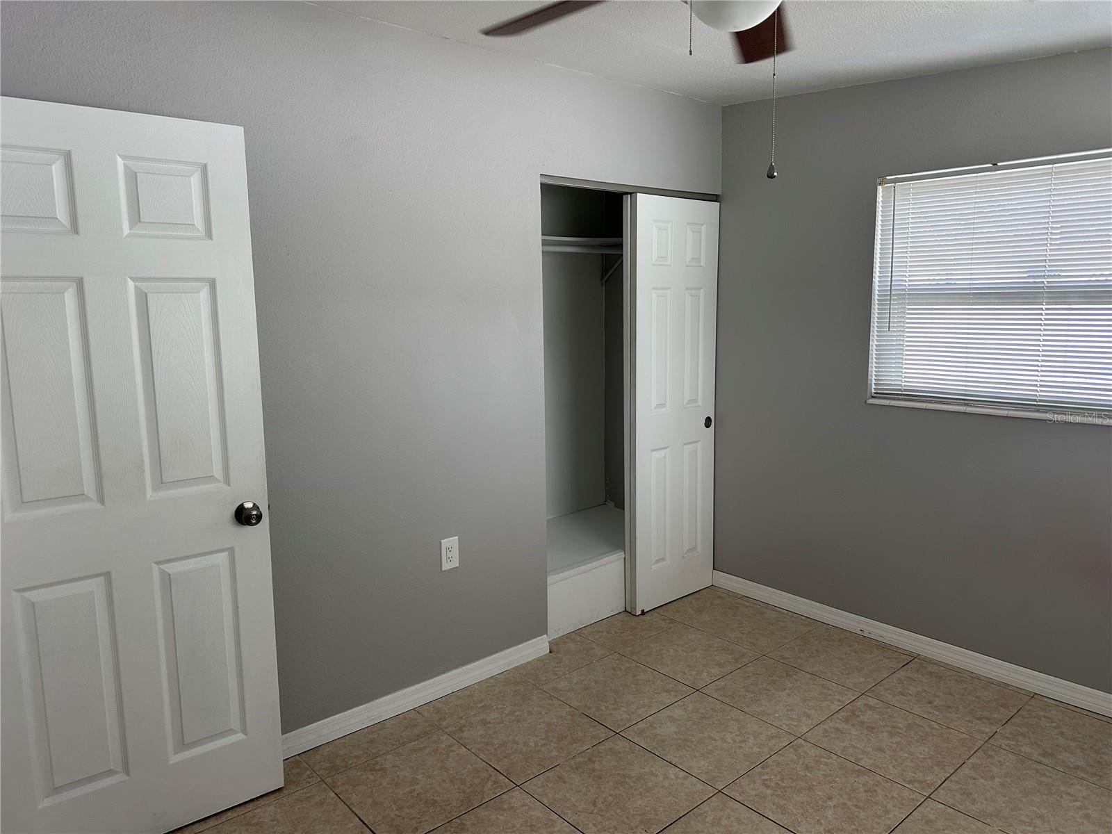 805 64TH AVE N, ST PETERSBURG, FL, 33702