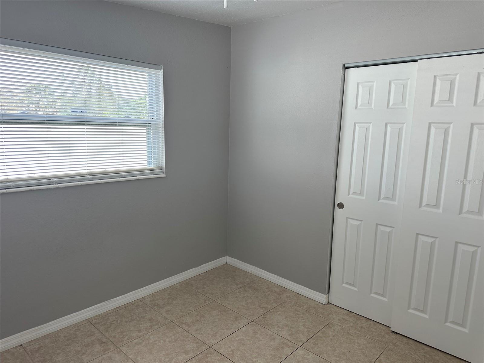 805 64TH AVE N, ST PETERSBURG, FL, 33702