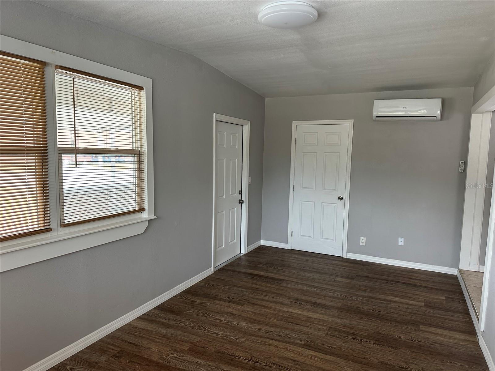 805 64TH AVE N, ST PETERSBURG, FL, 33702