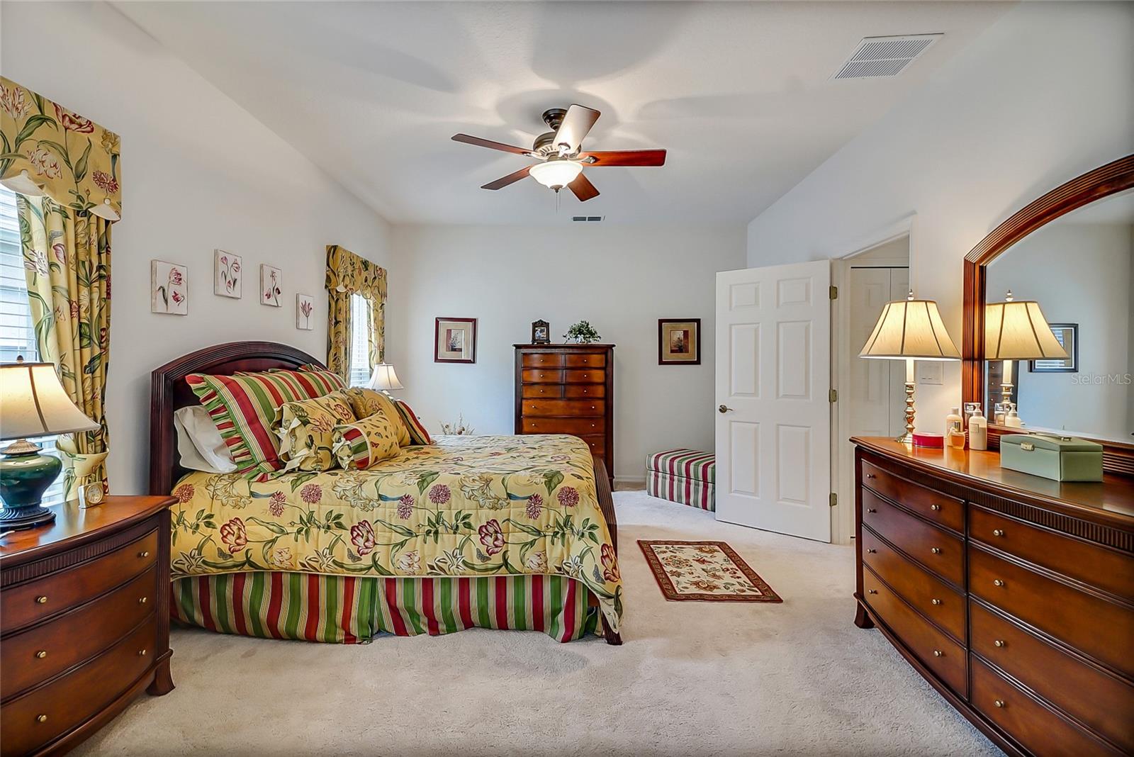 24128 ROBINWOOD ST, LEESBURG, FL, 34748