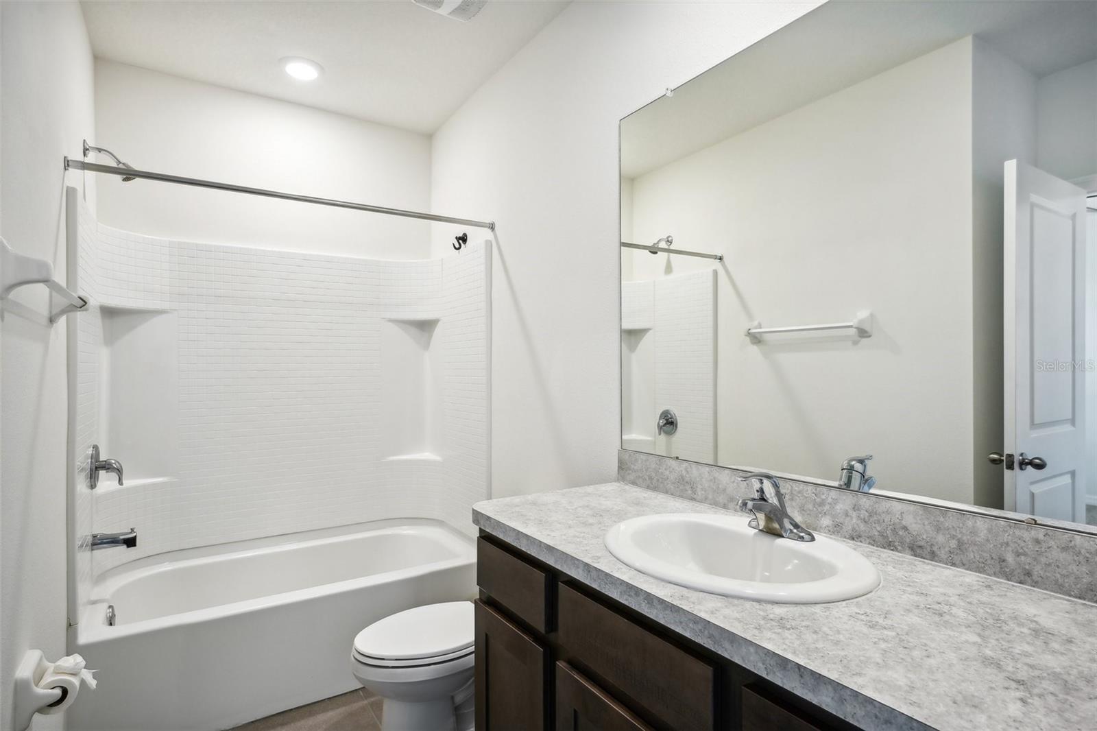 1660 HUBBELL RD, WESLEY CHAPEL, FL, 33543