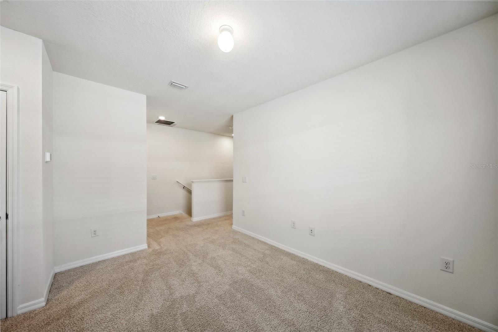 1660 HUBBELL RD, WESLEY CHAPEL, FL, 33543